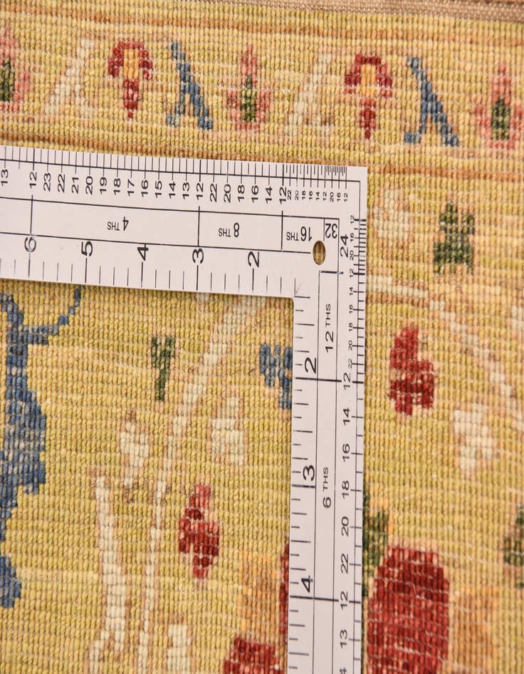 Detail image of  5' 2 x 6' 11  Hand Knotted Ariana Ziegler Oriental Rug