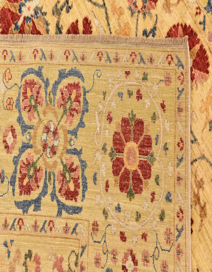 Detail image of  5' 2 x 6' 11  Hand Knotted Ariana Ziegler Oriental Rug