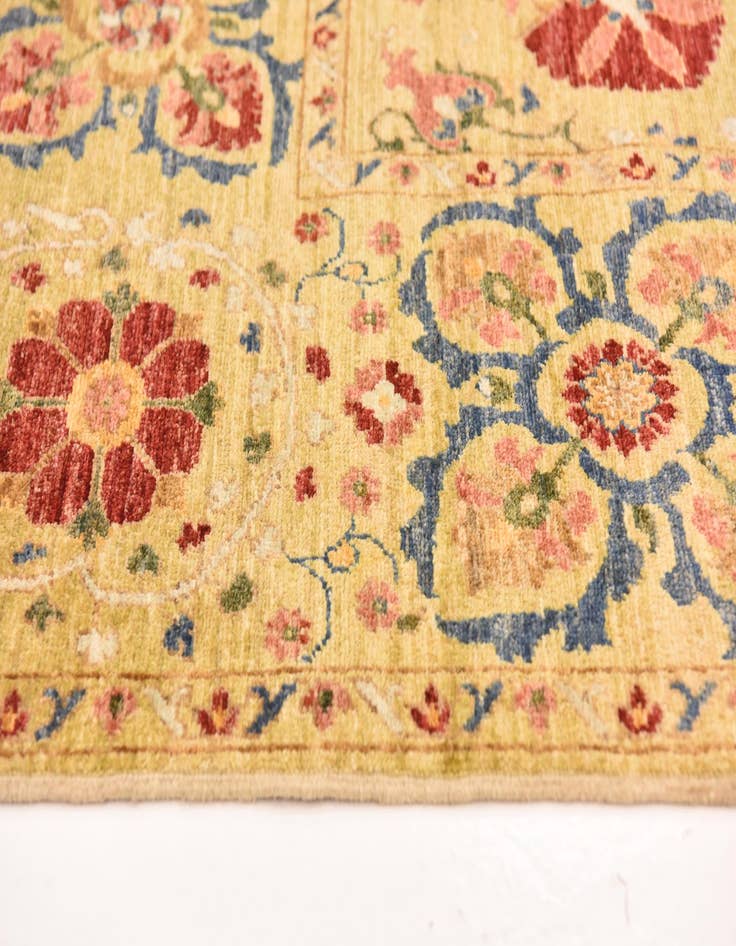 Detail image of  5' 2 x 6' 11  Hand Knotted Ariana Ziegler Oriental Rug