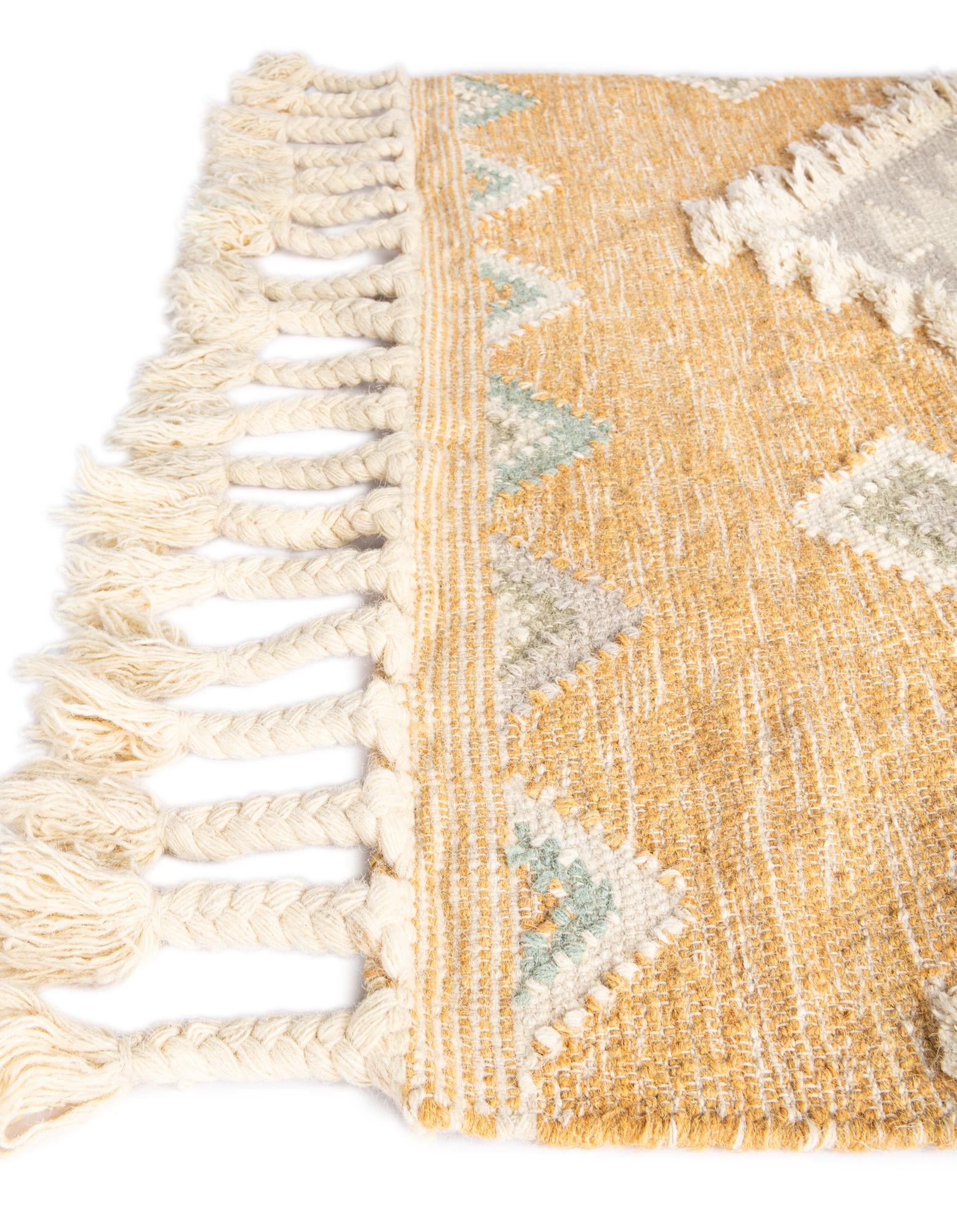 Gold 5' 1 x 8' Hand Woven Arizona Wool Rug | Rugs.com