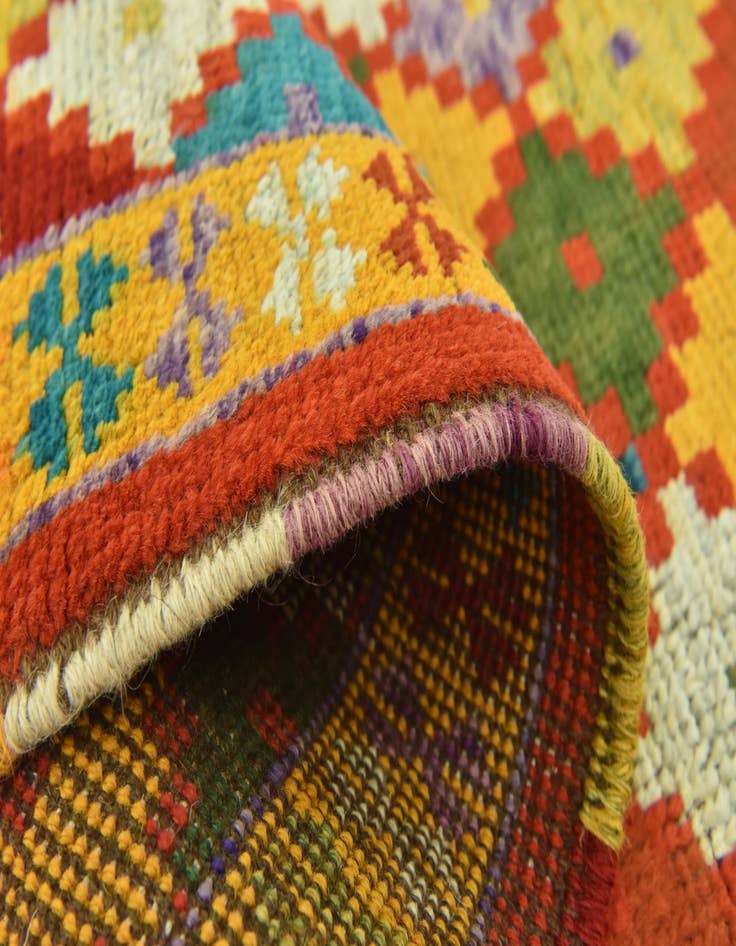 Detail image of  3' 2 x 4' 9  Hand Knotted Balouch Rug