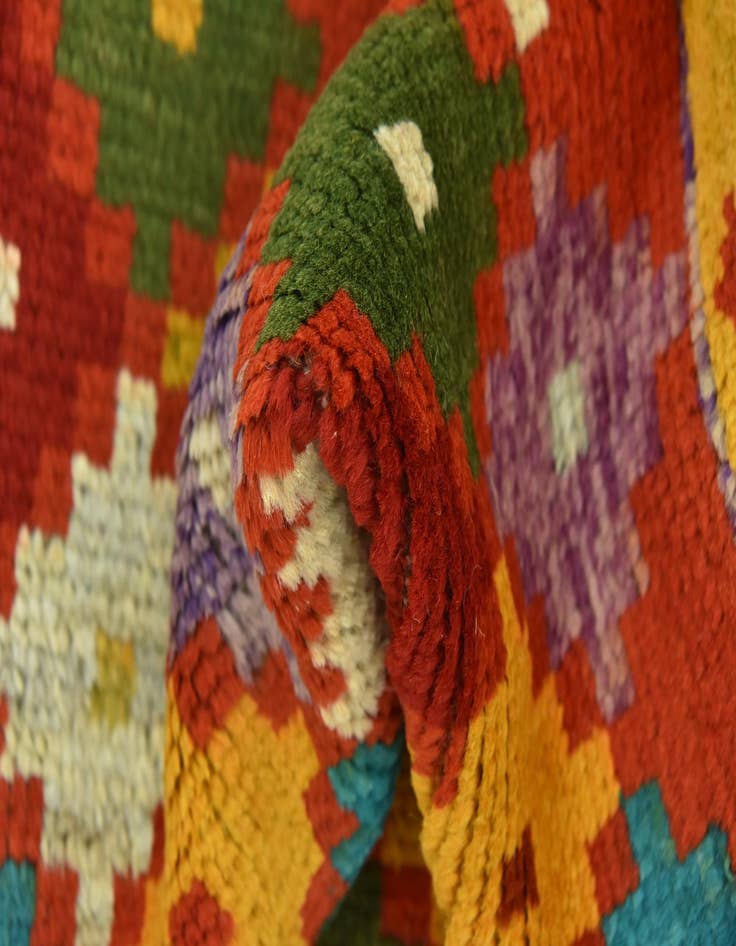 Detail image of  3' 2 x 4' 9  Hand Knotted Balouch Rug