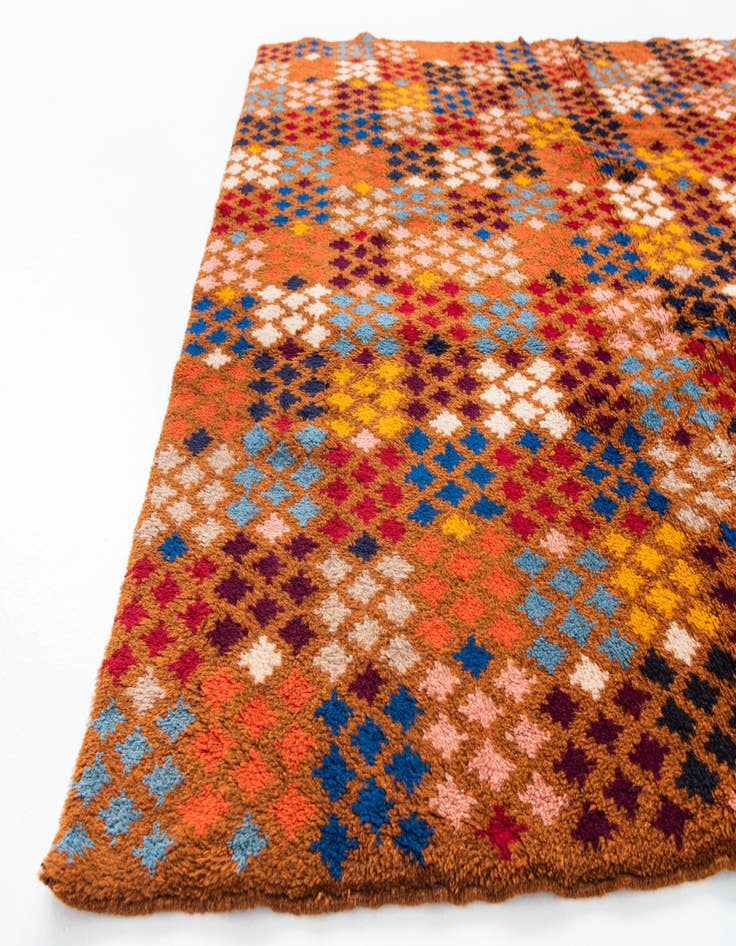 Detail image of  5' 3 x 6' 5  Hand Knotted Balouch Wool Rug