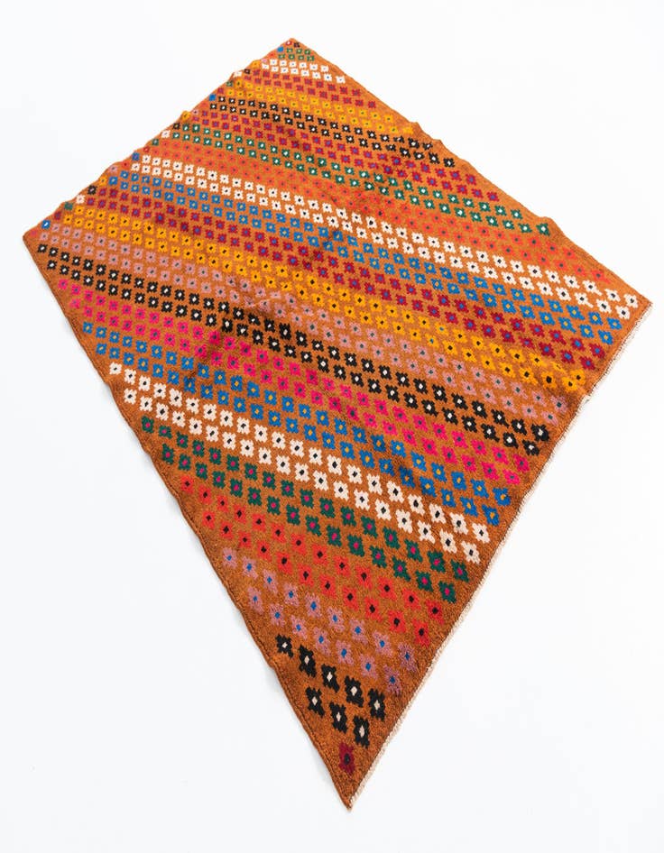 Detail image of  5' 1 x 6' 7  Hand Knotted Balouch Wool Rug