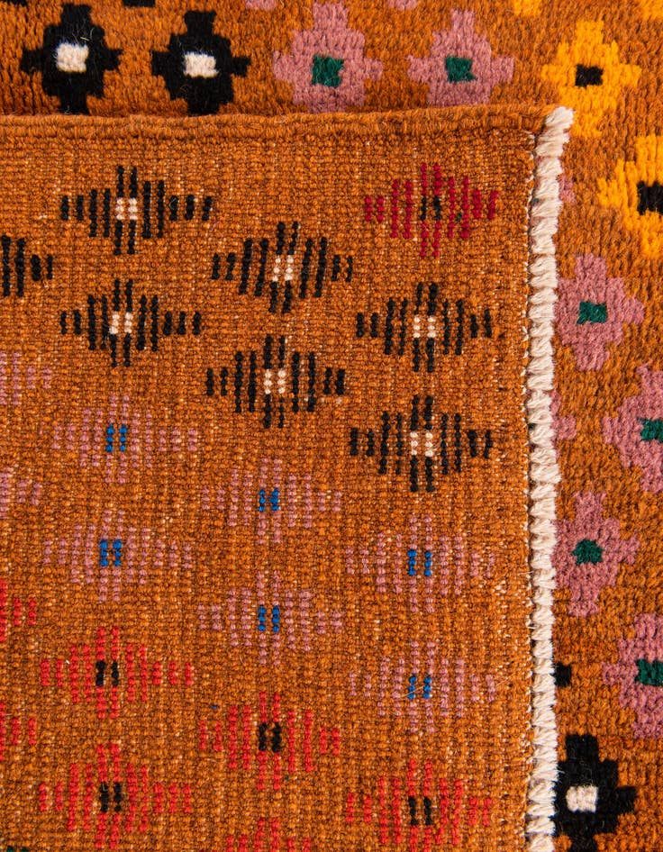 Detail image of  5' 1 x 6' 7  Hand Knotted Balouch Wool Rug