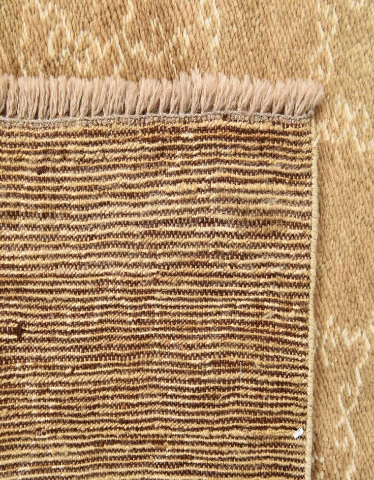 Detail image of  5' 5 x 7' 10  Hand Knotted Darya Wool Rug