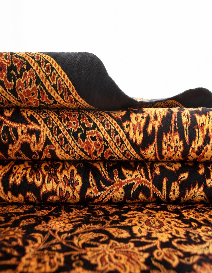 Detail image of  4' 2 x 6' 5 Ghom Silk Rug