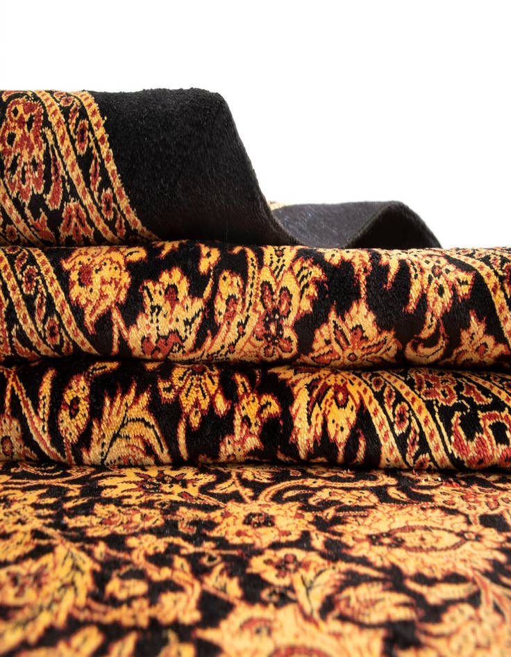 Detail image of  6' 7 x 9' 9 Ghom Silk Rug