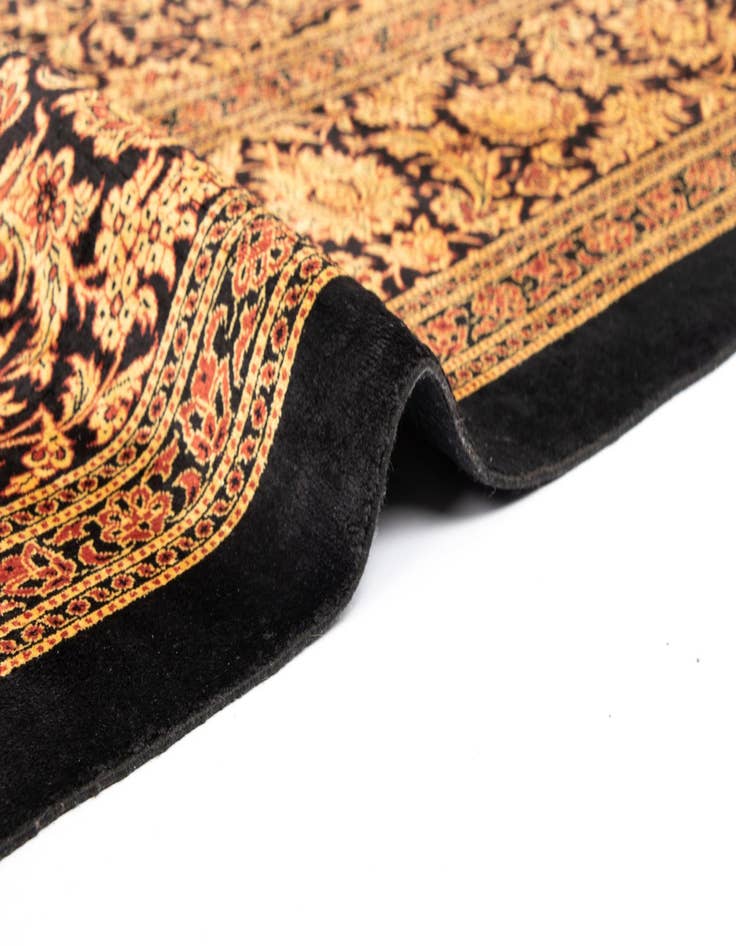 Detail image of  6' 7 x 9' 9 Ghom Silk Rug