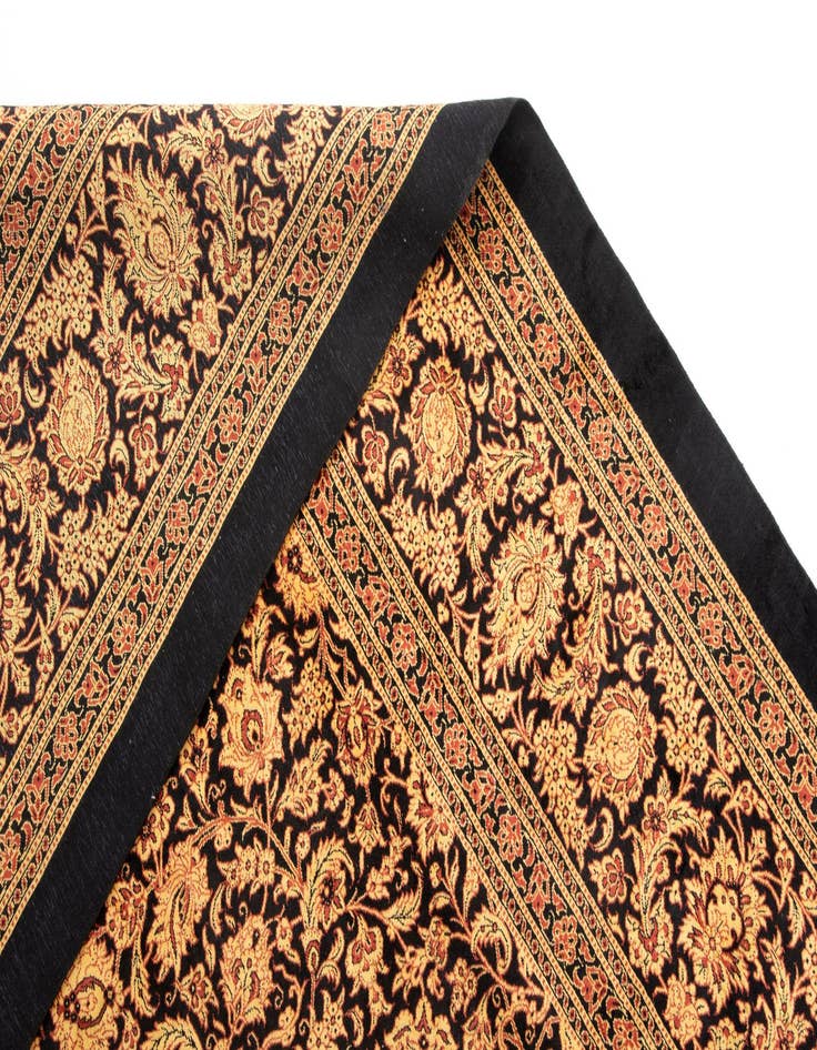 Detail image of  6' 7 x 9' 9 Ghom Silk Rug