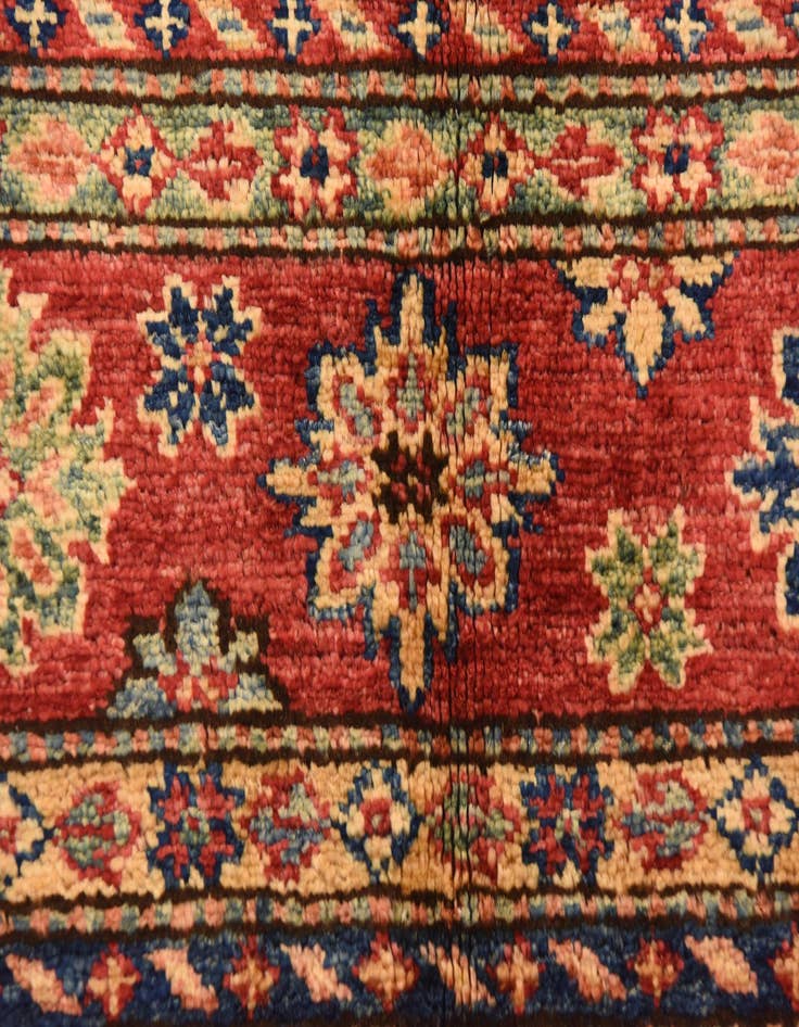 Detail image of  5' 8 x 7' 8  Hand Knotted Kazak Oriental Rug