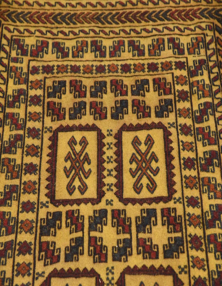 Detail image of  4' 2 x 6' 2  Hand Woven Kilim Afghan Wool Rug