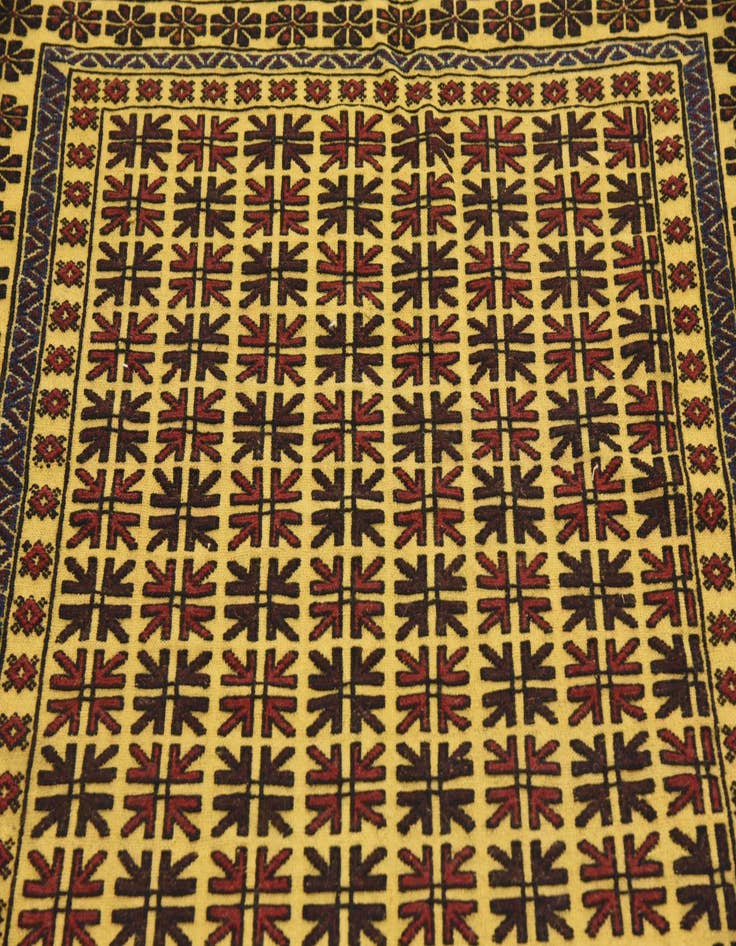 Detail image of  4' 2 x 6'  Hand Woven Kilim Afghan Wool Rug