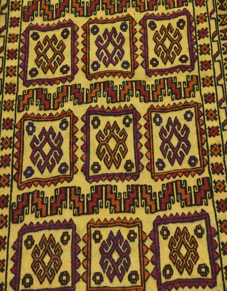 Detail image of  4' 3 x 6' 2  Hand Woven Kilim Afghan Wool Rug