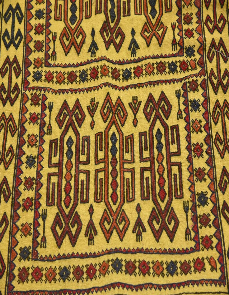 Detail image of  3' 10 x 5' 10  Hand Woven Kilim Afghan Wool Rug