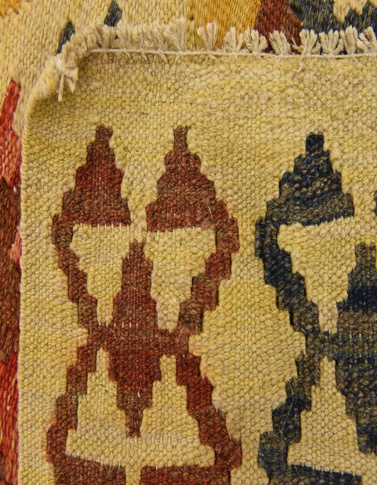 Detail image of  3' 3 x 4' 9  Hand Woven Kilim Maymana Wool Rug