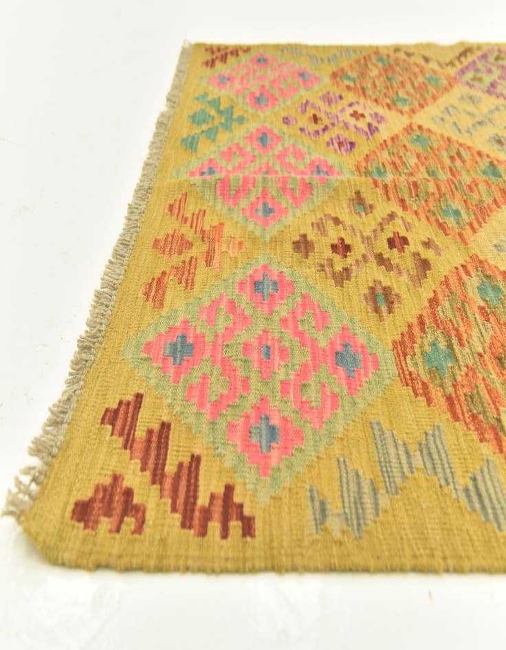 Detail image of 3' 4 x 5' Hand Woven Kilim Maymana Wool Rug