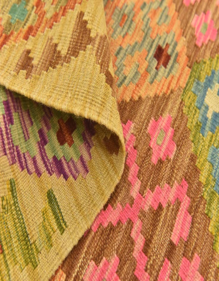Detail image of 3' 4 x 5' Hand Woven Kilim Maymana Wool Rug