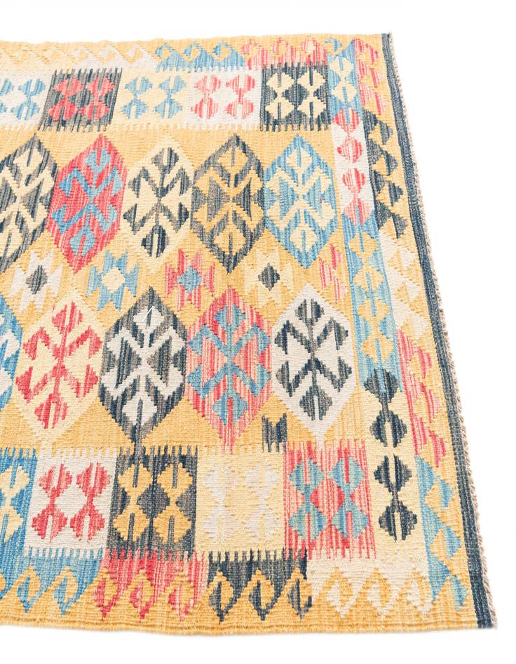 Detail image of  3' 4 x 6' 4  Hand Woven Kilim Maymana Wool Rug