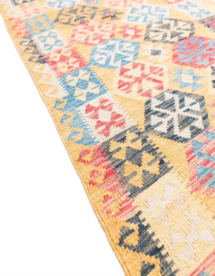 Detail image of  3' 4 x 6' 4  Hand Woven Kilim Maymana Wool Rug
