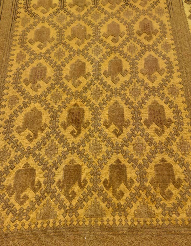 Detail image of  6' 6 x 9' 4  Hand Woven Kilim Suzani Wool Rug