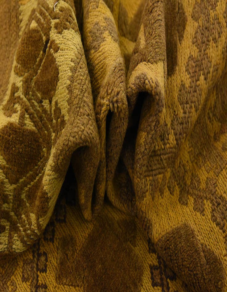 Detail image of  6' 6 x 9' 4  Hand Woven Kilim Suzani Wool Rug