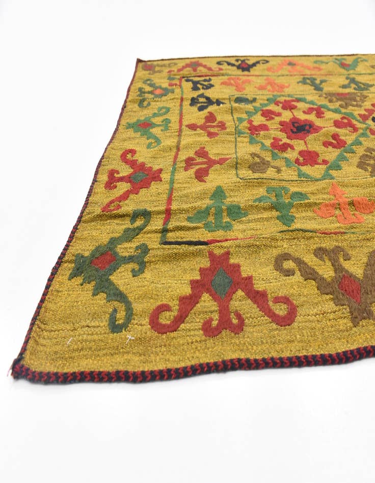 Detail image of  5' x 6' 6  Hand Woven Kilim Suzani Wool Rug