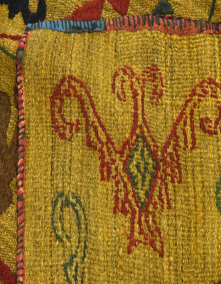 Detail image of  5' x 6' 6  Hand Woven Kilim Suzani Wool Rug