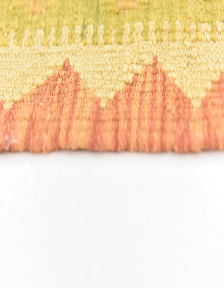 Detail image of  4' 7 x 6' 7  Hand Woven Kilim Waziri Wool Rug