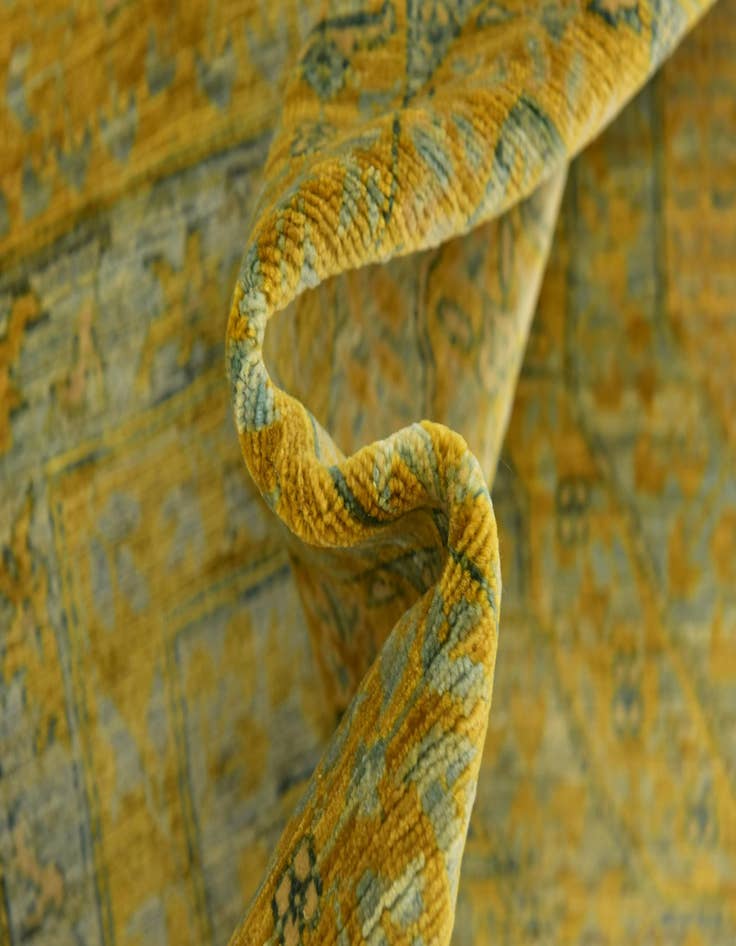 Detail image of  9' 10 x 14' 3  Hand Knotted Mamluk Ziegler Rug