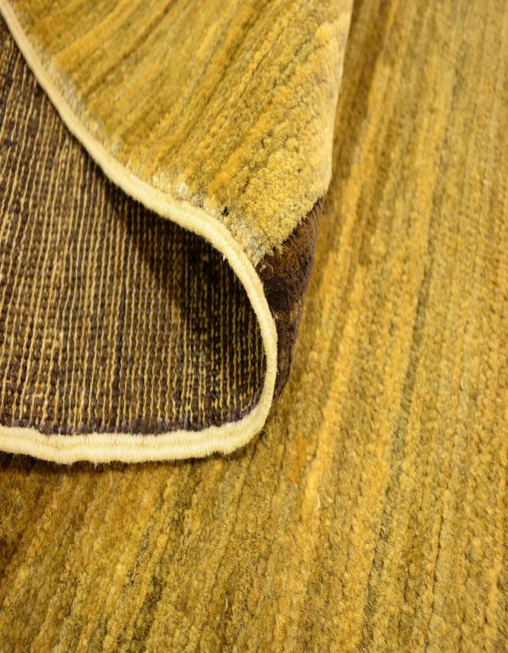 Detail image of  3' 2 x 4' 9  Hand Knotted Modern Ziegler Oriental Rug