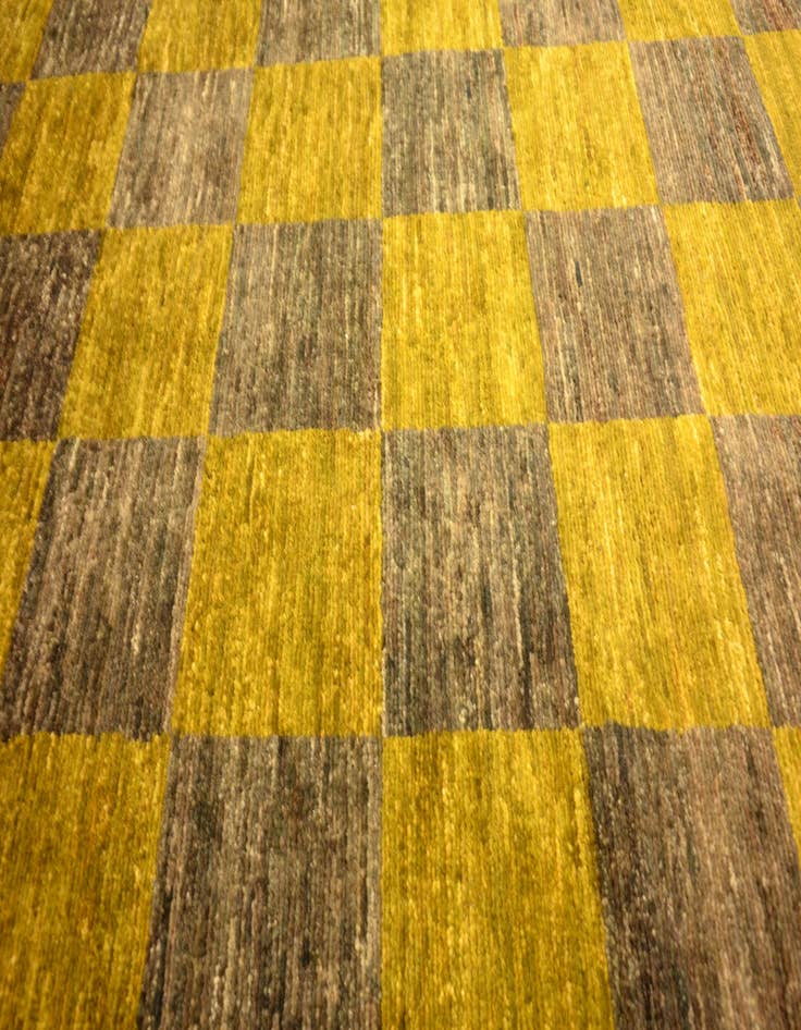 Detail image of  3' 3 x 4' 10  Hand Knotted Modern Ziegler Oriental Rug