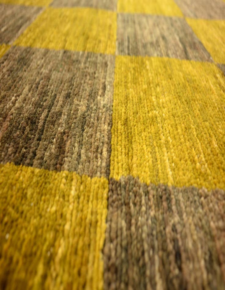 Detail image of  3' 3 x 4' 10  Hand Knotted Modern Ziegler Oriental Rug