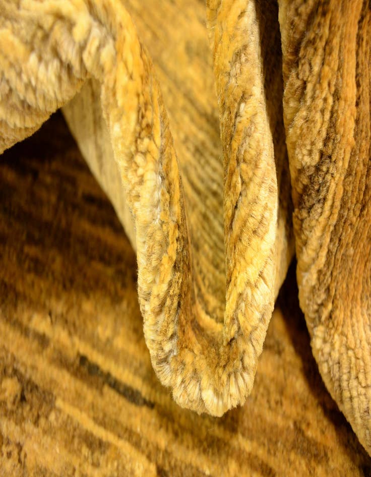 Detail image of  3' 4 x 4' 10  Hand Knotted Modern Ziegler Oriental Rug