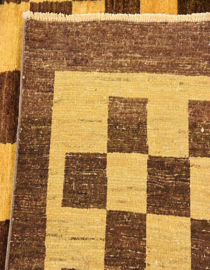Detail image of  6' 4 x 9' 8  Hand Knotted Modern Ziegler Rug