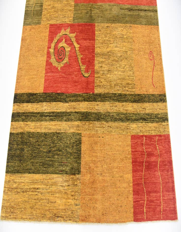 Detail image of  5' 3 x 6' 3  Hand Knotted Modern Ziegler Rug
