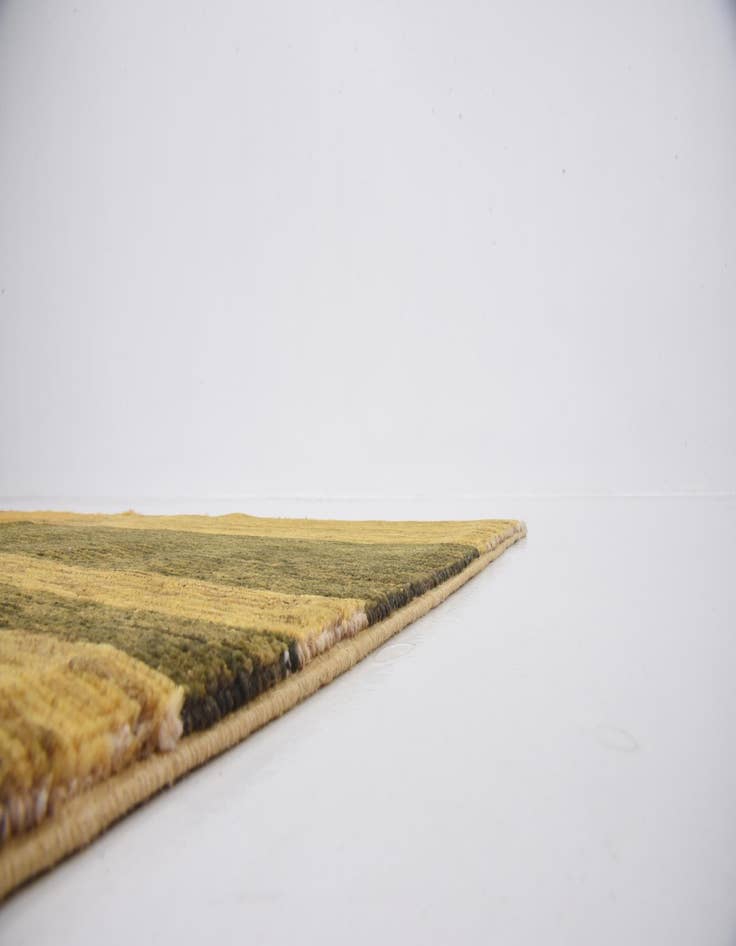 Detail image of  5' 3 x 6' 3  Hand Knotted Modern Ziegler Rug