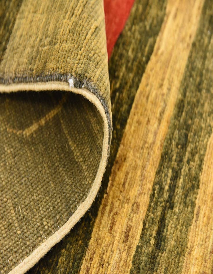 Detail image of  5' 3 x 6' 3  Hand Knotted Modern Ziegler Rug