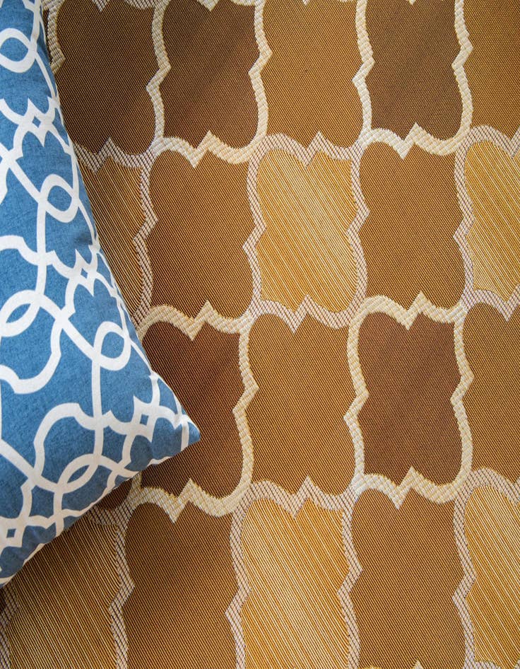 Detail image of  2' 2 x 3'  Washable Lattice Indoor / Outdoor Rug