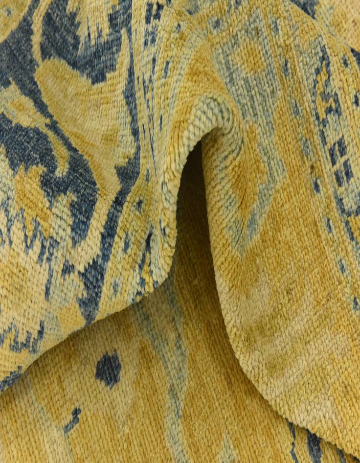 Detail image of 8' 5 x 9' 9 Hand Knotted Peshawar Ziegler Wool Rug