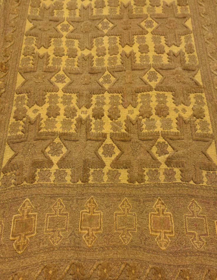 Detail image of  6' 5 x 8' 7  Hand Woven Sumak Wool Rug