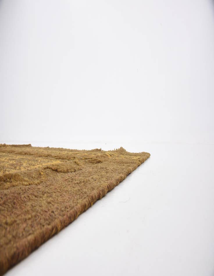 Detail image of  6' x 9'  Hand Woven Sumak Wool Rug