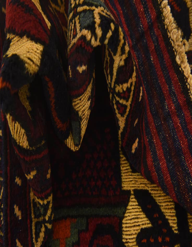 Detail image of  3' x 4' 4  Hand Knotted Sumak Wool Rug