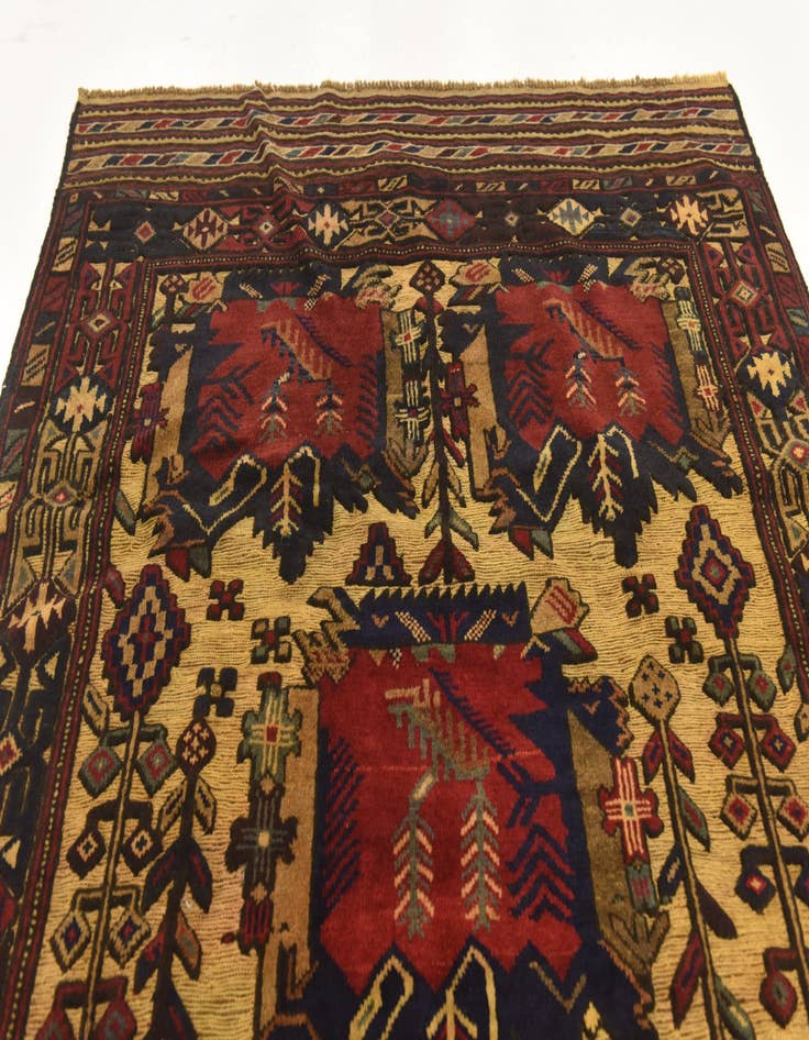 Detail image of  4' x 6' 6  Hand Knotted Sumak Wool Rug