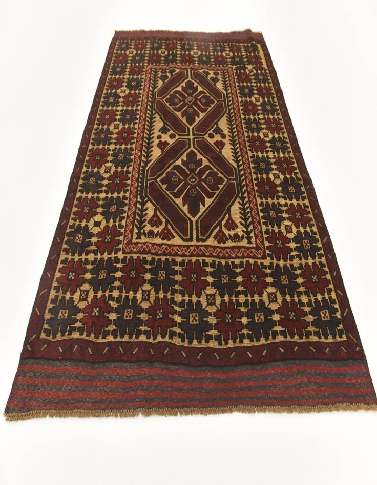 Detail image of  4' 5 x 6' 4  Hand Knotted Sumak Wool Rug