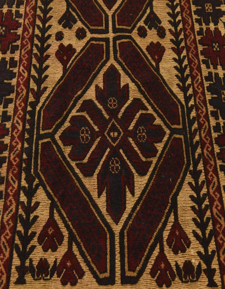 Detail image of  4' 5 x 6' 4  Hand Knotted Sumak Wool Rug