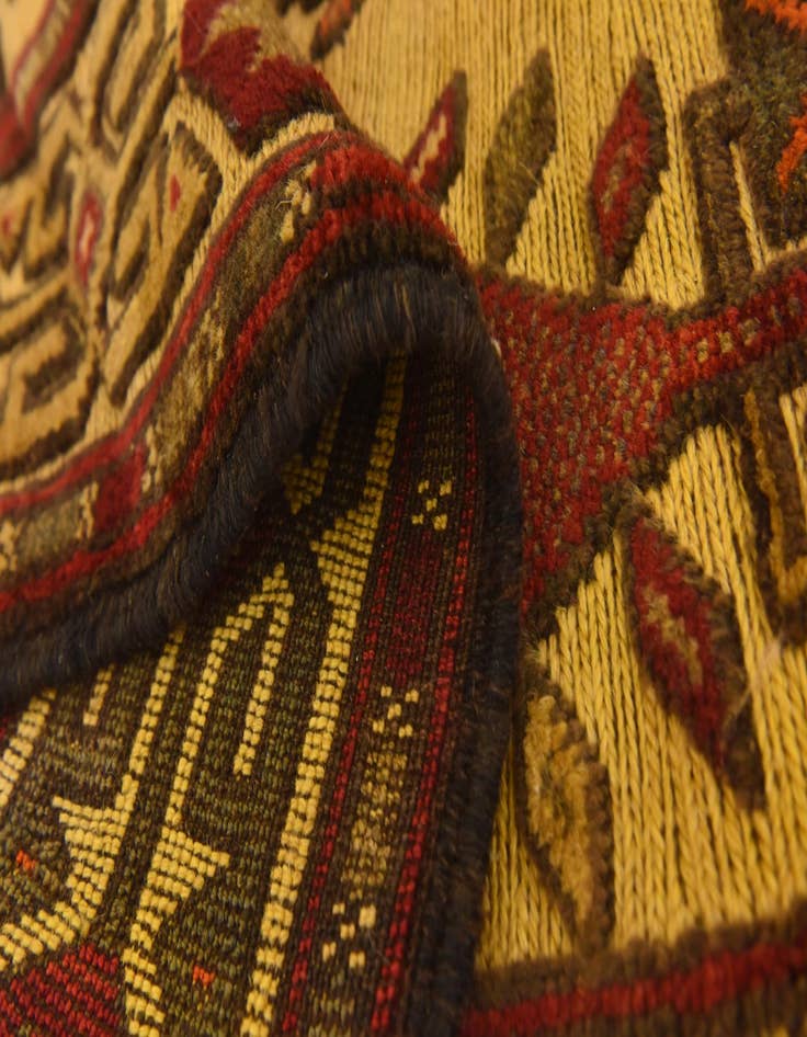 Detail image of  4' 5 x 6' 6  Hand Knotted Sumak Wool Rug