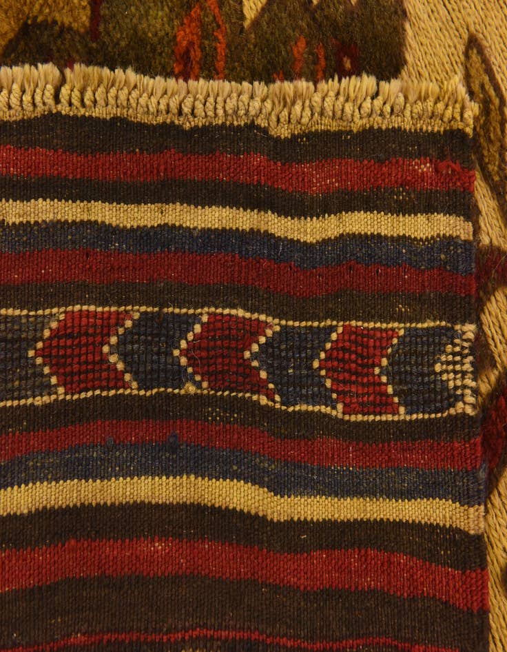 Detail image of  4' 5 x 6' 6  Hand Knotted Sumak Wool Rug