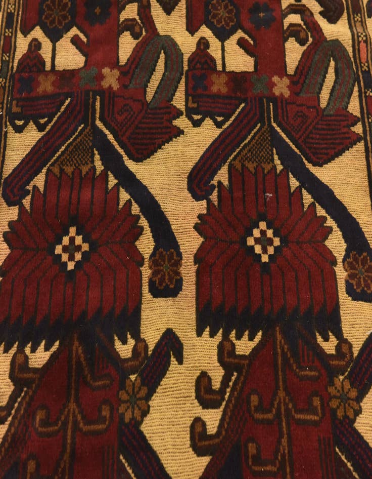 Detail image of  4' x 6' 1  Hand Knotted Sumak Wool Rug