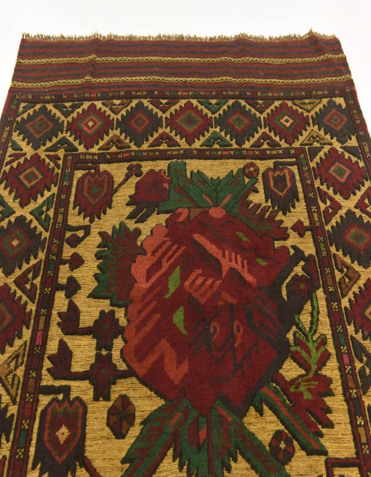 Detail image of  4' 1 x 6' 6  Hand Knotted Sumak Wool Rug